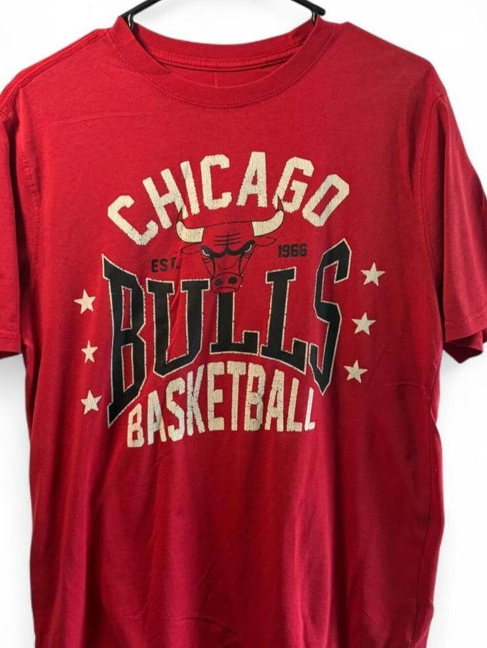 NBA Chicago Bulls Red Graphic Basketball T-Shirt, Men's Medium, Very Good